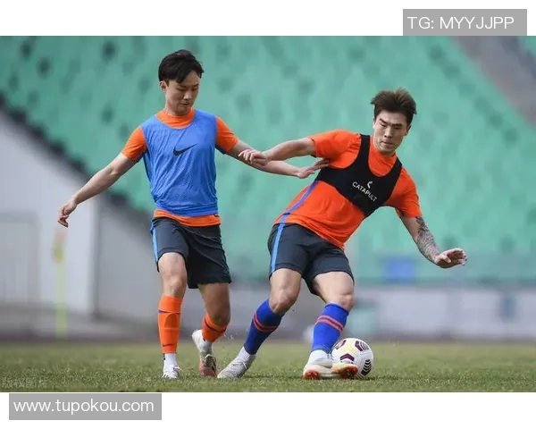 2013至2014赛季广东队与八一队的精彩对决回顾与分析 2013至2014赛季广东队与八一队的精彩对决回顾与分析