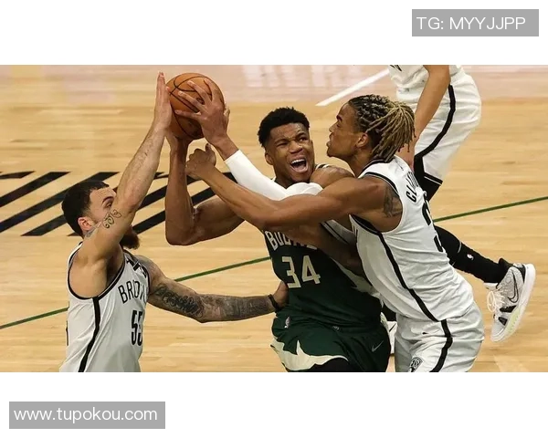 2017年骑士与雄鹿季前赛精彩对决回顾与分析 2017年骑士与雄鹿季前赛精彩对决回顾与分析