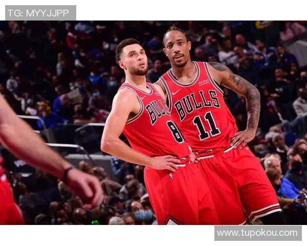 2019年NBA季后赛火箭队与雄鹿队精彩对决回顾与集锦分析