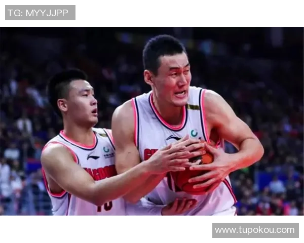 2020年CBA新疆队对阵广东队精彩回顾与赛季分析