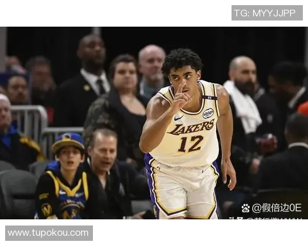 2018年雷霆与湖人激战回顾：一场精彩绝伦的NBA对决与球星表现分析